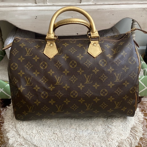 Louis Vuitton Handbags - Authentic Vintage Louis Vuitton 35 Speedy